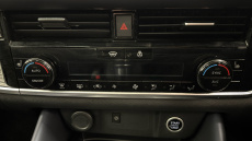 Nissan Qashqai 1.3 DiG-T MH Tekna 5dr Petrol Hatchback